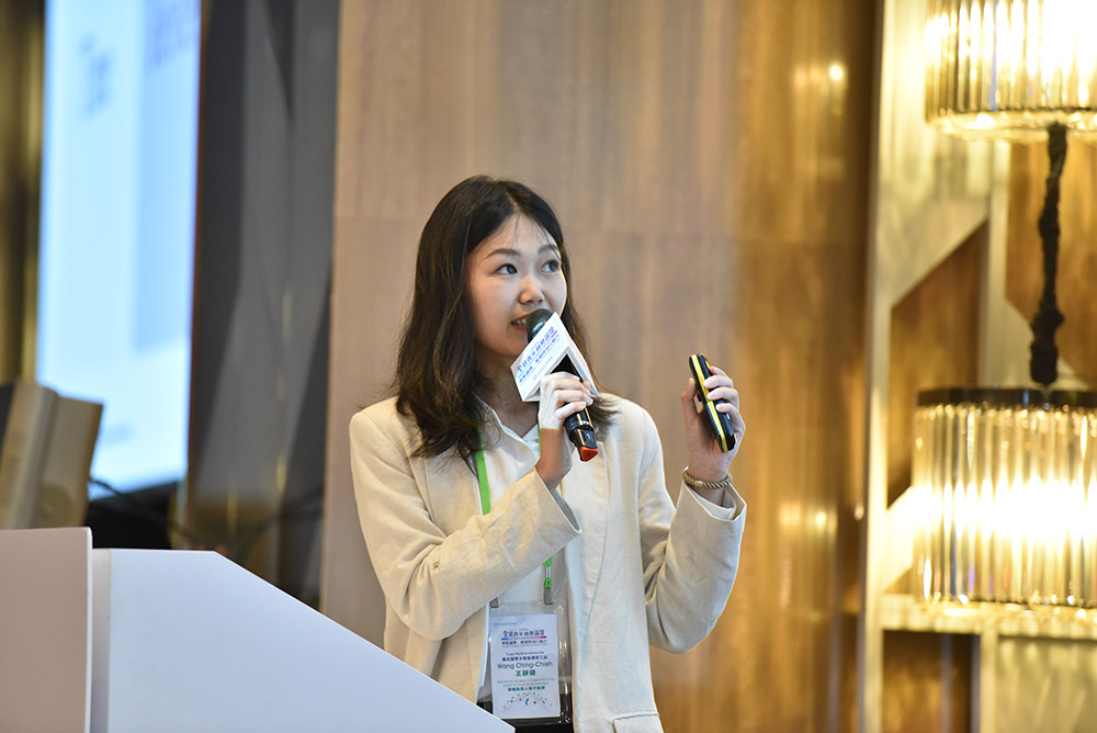 封面人物-女生發言