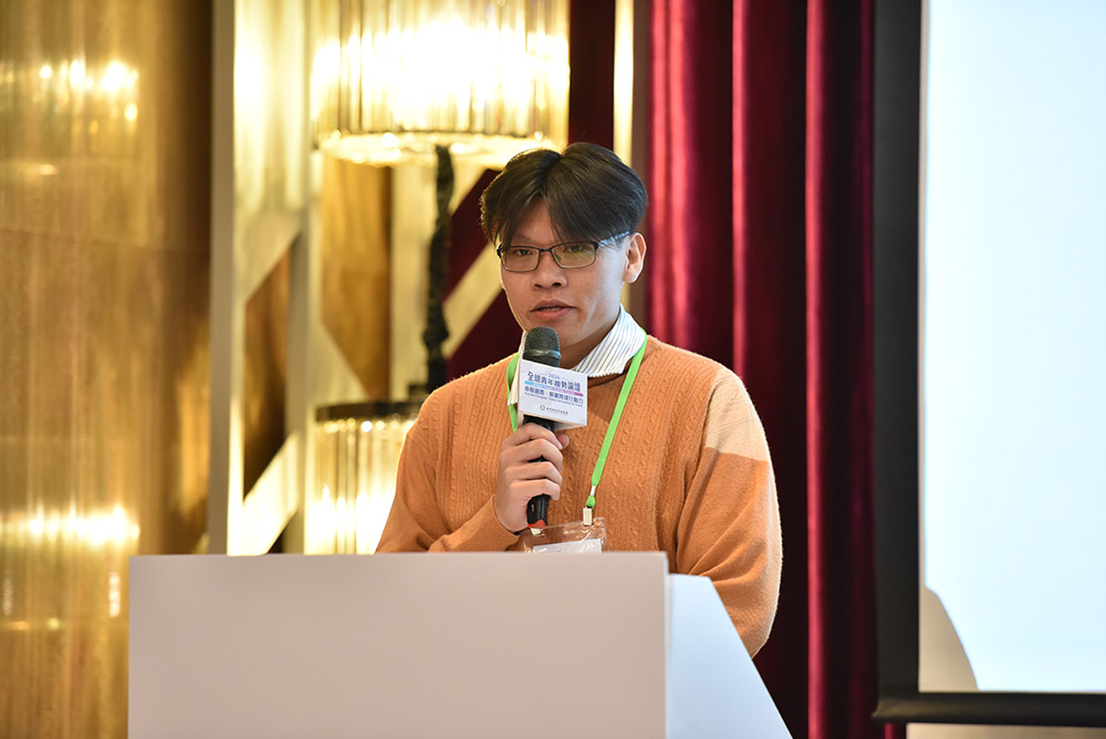 Cover Person – Male Speaking